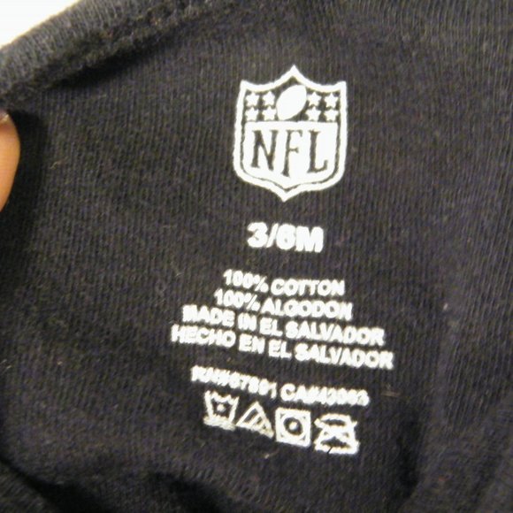Seattle Seahawks Infant Onsie size 3 to 6 months, Wilson number 3 - Picture 3 of 3